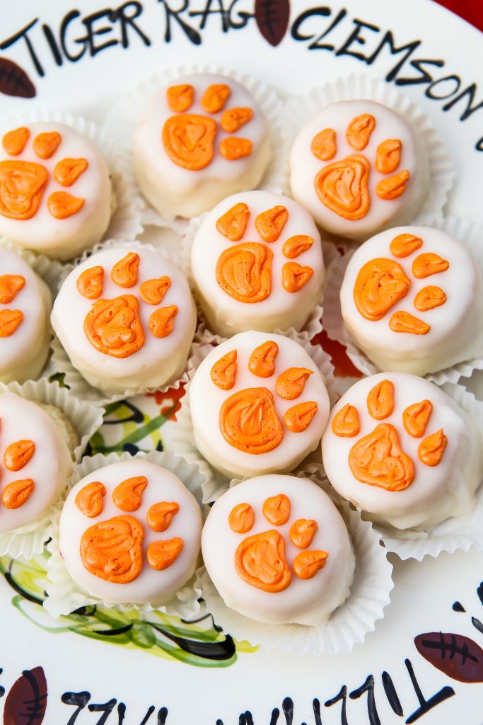  Clemson petits fours from Ally & Eloise Bakeshop provide a sweet finish for the Tigers. 