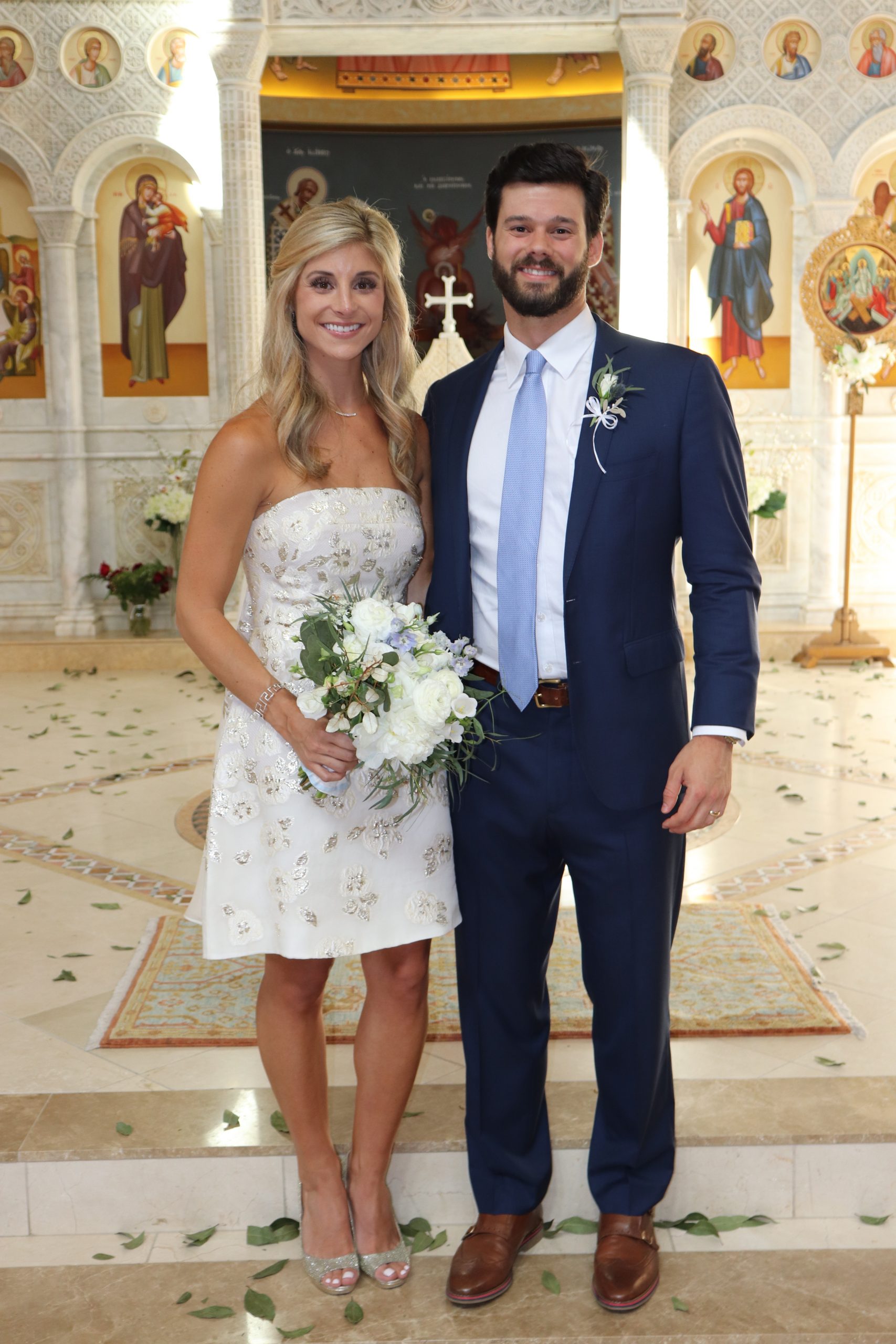 Georgia Theodore and James Williams tied the knot on May 16 at Holy Trinity Greek Orthodox Cathedral. The bride’s parents, Elyse and Drew Theodore, hosted an intimate 5 p.m. reception and dinner following the ceremony. Since Georgia and James come from large Greek and Italian families, this was unique as they never have small gatherings! Photography by Captured by Camlin Photography 