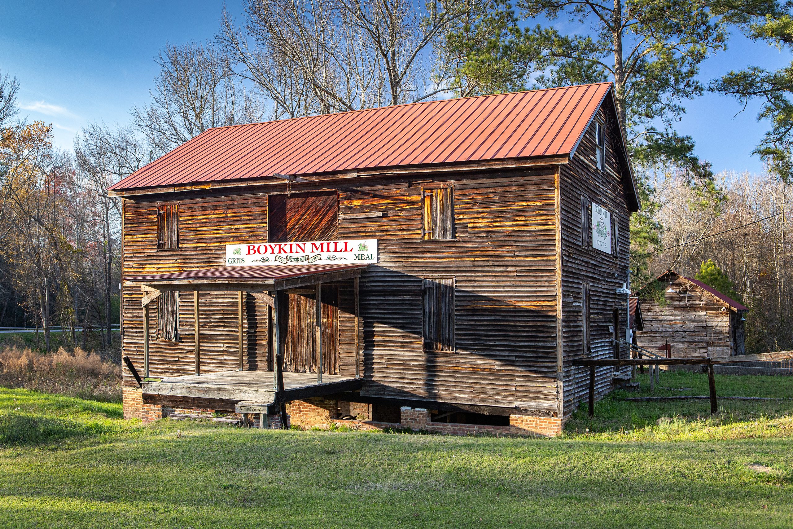 Boykin Mill was the center of the community of Boykin in the late 1700s. Crafted for milling grits, corn, and lumber, the housing for the mill was built in 1905.