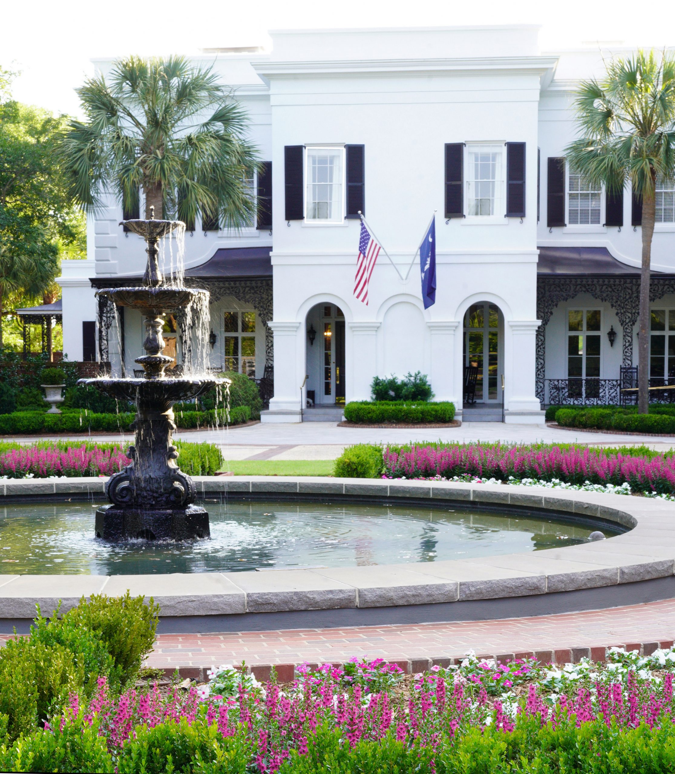 Colorful seasonal flowers are installed twice a year to enhance the beauty of the mansion. 